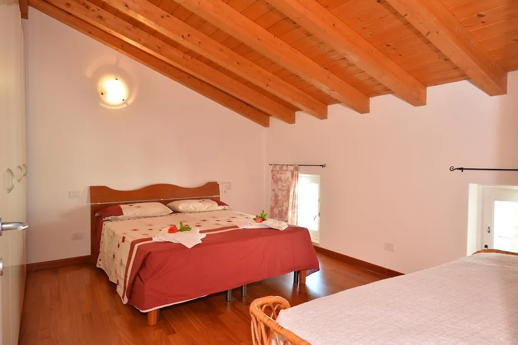 Bed & Breakfast B&B Corte Barbieri Dolcè Itálie