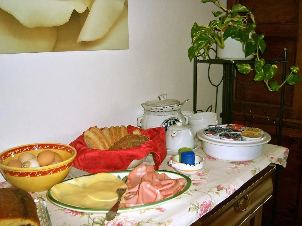 B&B Corte Barbieri Dolcè 0*,